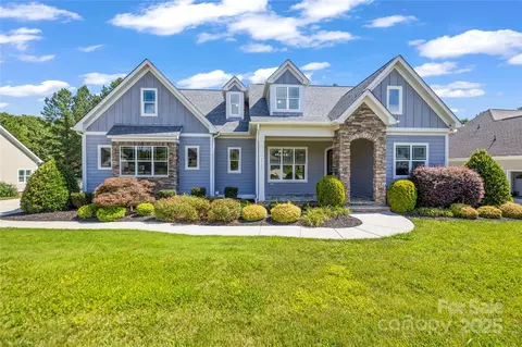 4930 Killian Crossing Dr, Denver, NC 28037