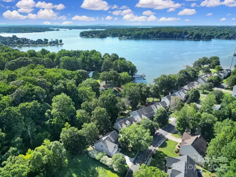 1345 Shimmer Light Cir, Rock Hill, SC 29732