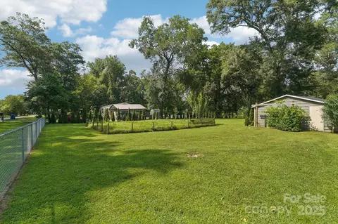 3762 Buck Point Rd, Catawba, NC 28609