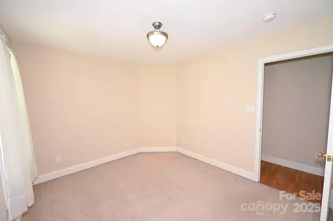 202 Pine Meadows St, Hickory, NC 28601 photo 25