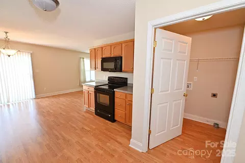 202 Pine Meadows St, Hickory, NC 28601 photo 11