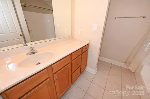202 Pine Meadows St, Hickory, NC 28601 photo 21