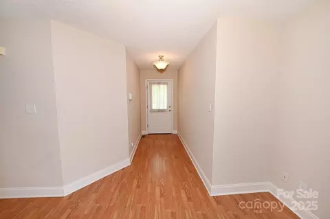 202 Pine Meadows St, Hickory, NC 28601 photo 5