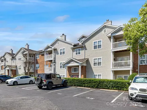 10650 Hill Point Ct, Charlotte, NC 28262