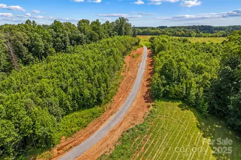 000 Cove Gap Rd, Statesville, NC 28625