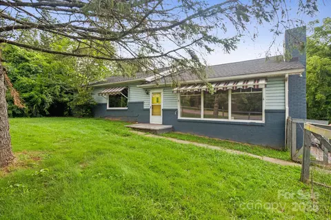 379 N Louisiana Ave, Asheville, NC 28806