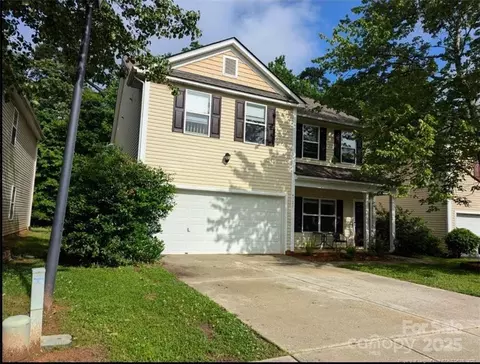 4721 Potters Glen Rd, Charlotte, NC 28269
