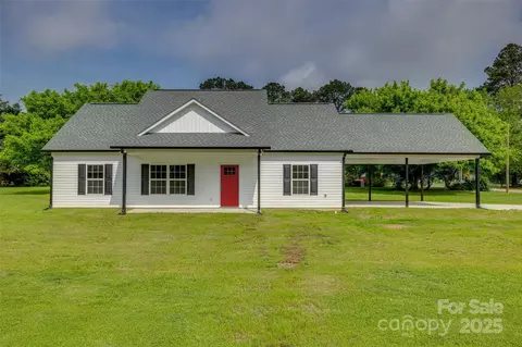521 Tram Rd, Lancaster, SC 29720