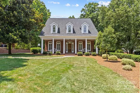 6716 Southby Ct, Charlotte, NC 28270