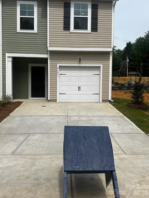 4601 Green Drake Dr, Charlotte, NC 28269