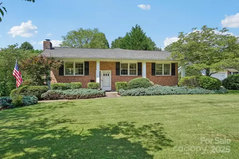 25 Hazel Ct, Brevard, NC 28712