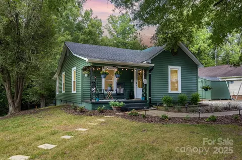 1114 Mountain St, Kannapolis, NC 28081