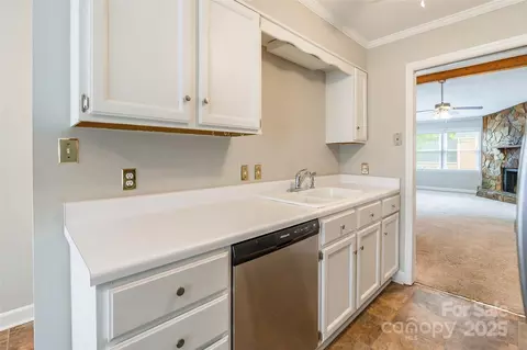 1806 Ebenezer E Rd #E, Rock Hill, SC 29732 photo 9