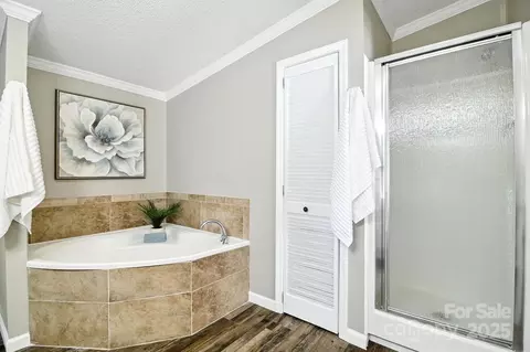Bath - 2511 Swanson Rd, Crouse, NC 28033 photo 2 of 5