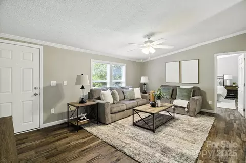 Living - 2511 Swanson Rd, Crouse, NC 28033 photo 2 of 3