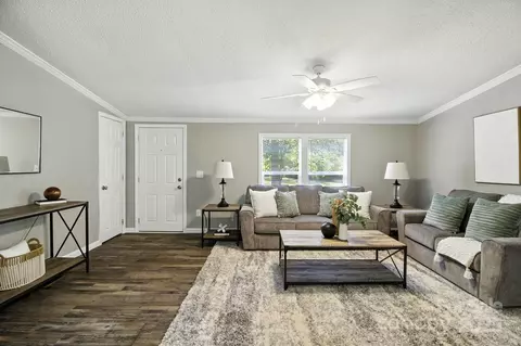 Living - 2511 Swanson Rd, Crouse, NC 28033 photo 1 of 3