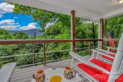 535 Rocky Top Rd, Maggie Valley, NC 28751