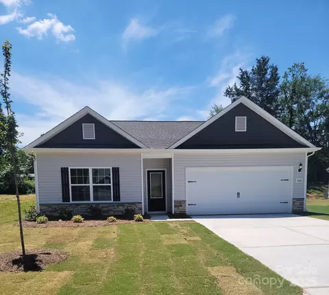 1066 Russell Dr, Winston Salem, NC 27127