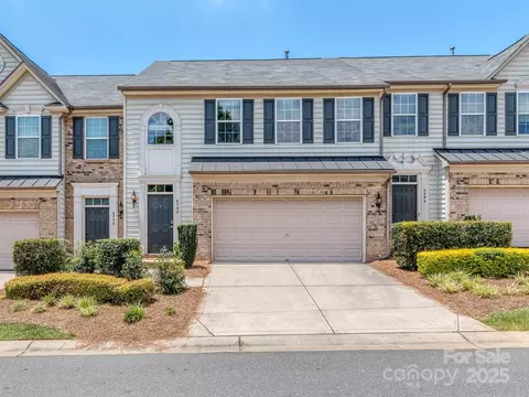 4738 Mount Royal Ln, Charlotte, NC 28210