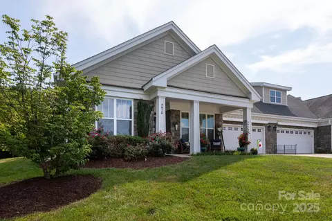 9826 Springholm Dr, Charlotte, NC 28278