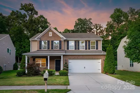 2921 Southern Trace Dr, Waxhaw, NC 28173