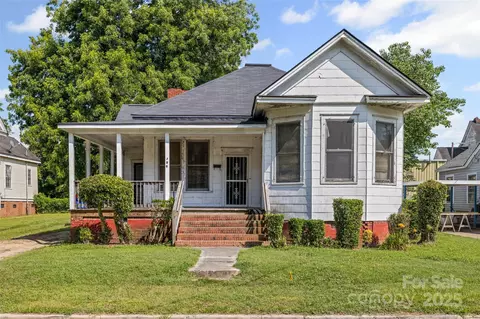 108 Walker St, Chester, SC 29706
