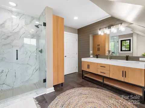 Bath - 724 Moore Rd, Tryon, NC 28782 photo 4 of 4