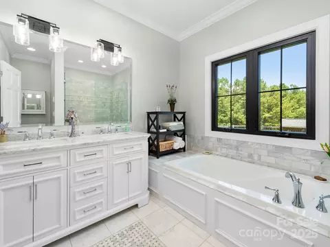 Bath - 724 Moore Rd, Tryon, NC 28782 photo 3 of 4