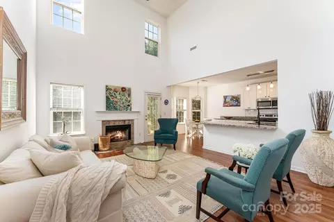 7207 Oakwinds Ct, Charlotte, NC 28269