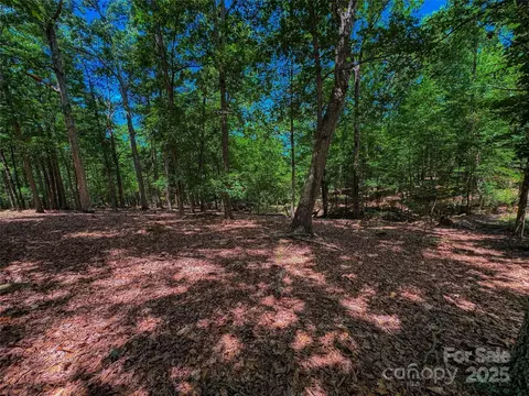 1560 Rocky Cove Ln, Denton, NC 27239