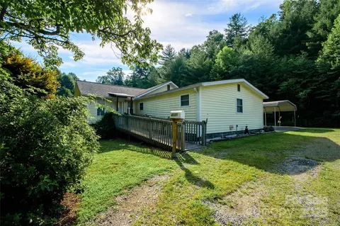 4720 Brevard Rd, Horse Shoe, NC 28742