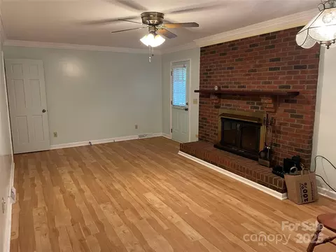470 Roger Dr, Salisbury, NC 28147 photo 2