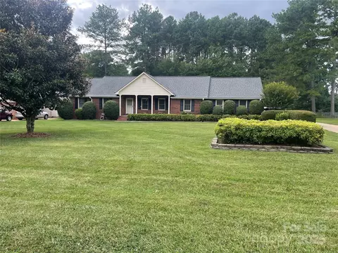 470 Roger Dr, Salisbury, NC 28147