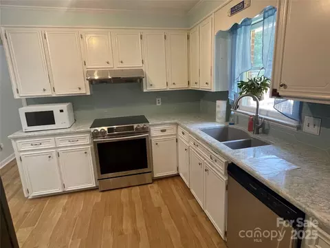 470 Roger Dr, Salisbury, NC 28147 photo 5
