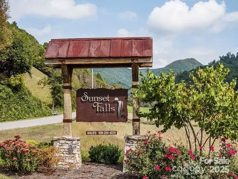 Sunset Falls 16 Drive #16, Clyde, NC 28721