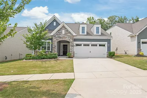 11510 Wrigley Mansion Dr, Charlotte, NC 28273