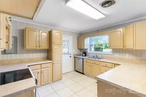 Kitchen - 735 Edmiston Rd, Mount Ulla, NC 28125 photo 1 of 2