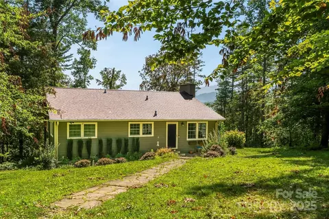 4 Northview Ln, Weaverville, NC 28787