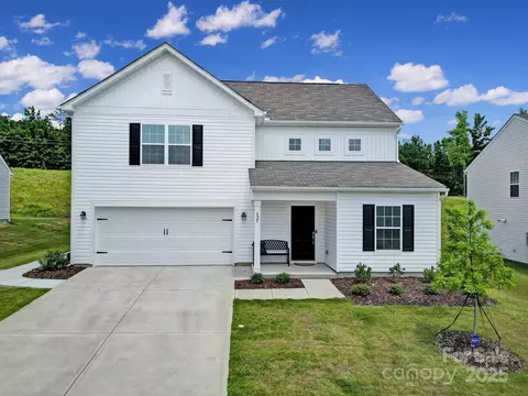 628 Mile Creek Rd, Edgemoor, SC 29712