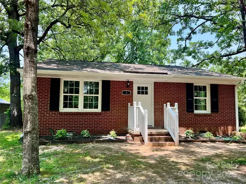 3 Hines St, Lancaster, SC 29720 photo 4