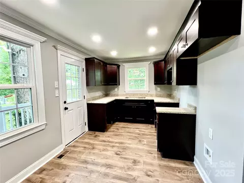 3 Hines St, Lancaster, SC 29720 photo 8