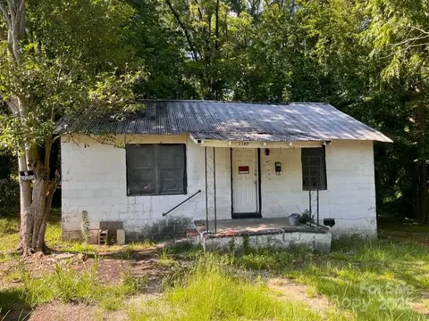 1107 Armstead St, Rockingham, NC 28379