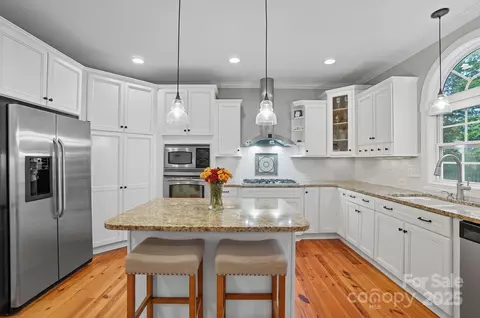 Kitchen - 1651 Scotch Pine Ln, Tega Cay, SC 29708 photo 2 of 4