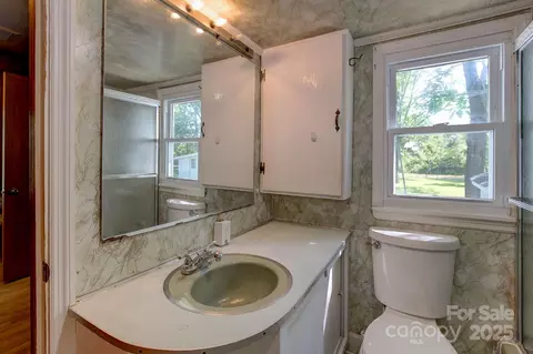 Bath - 4070 Timrod Rd, Bethune, SC 29009 photo 2 of 2