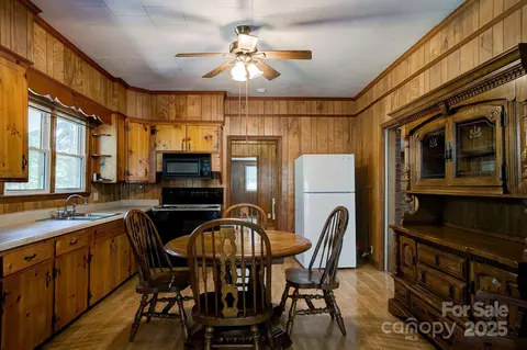 Kitchen - 4070 Timrod Rd, Bethune, SC 29009 photo 1 of 1