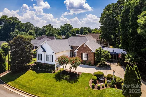 2218 Wednesbury Ct, Kannapolis, NC 28083