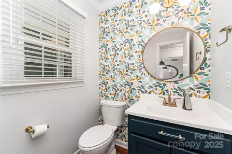 Bath - 3106 Windstream Ct, Charlotte, NC 28210 photo 1 of 3