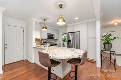 Kitchen - 3106 Windstream Ct, Charlotte, NC 28210 photo 1 of 5