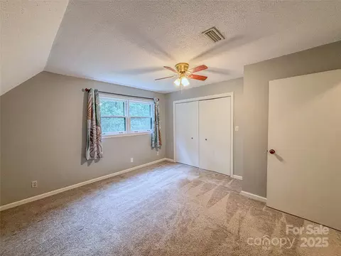 Bedroom - 154 Cedar Rd, Hickory, NC 28601 photo 6 of 7