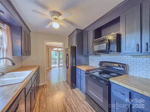 Kitchen - 154 Cedar Rd, Hickory, NC 28601 photo 4 of 4